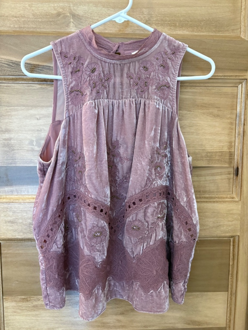 Anthropologie Floreat Embroidered Crushed Velvet Myleen Top Dusky Pink  Size 6